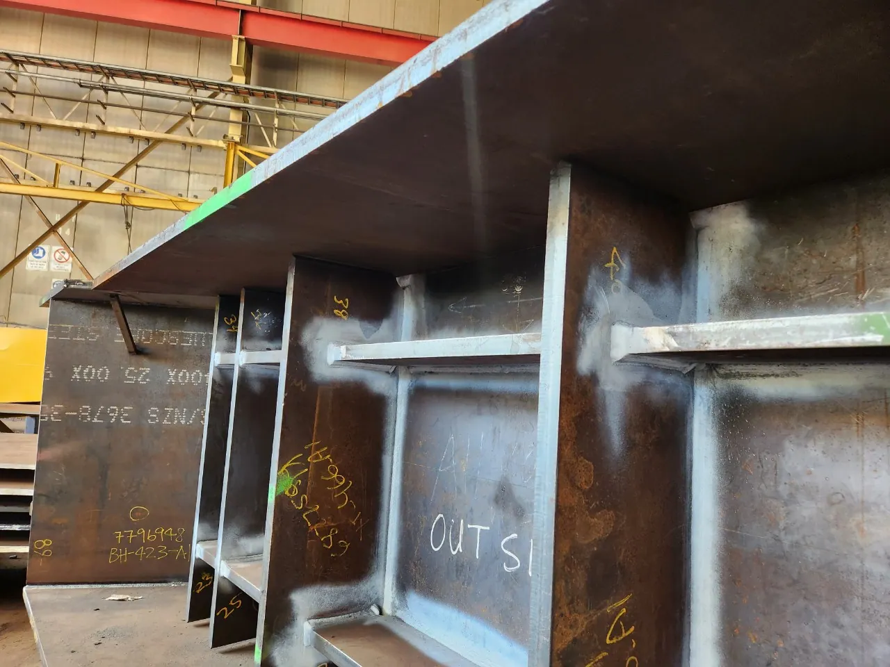Welded plate girder with stiffeners